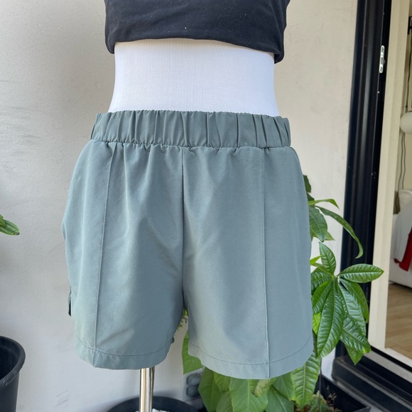 Zella Running Shorts in Khaki Green, M - Picture 3 of 16